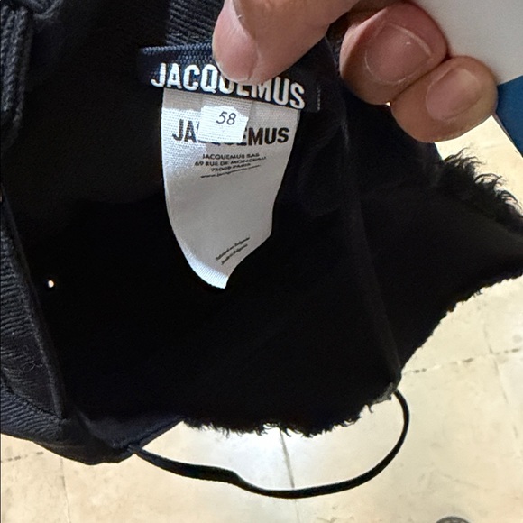 Jacquemus Midnight Black Textured Cap 58cm - Picture 6 of 6